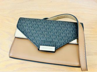 Michael Kors Funny Pack Belt Bag Purse Brown and Gold. Like New
