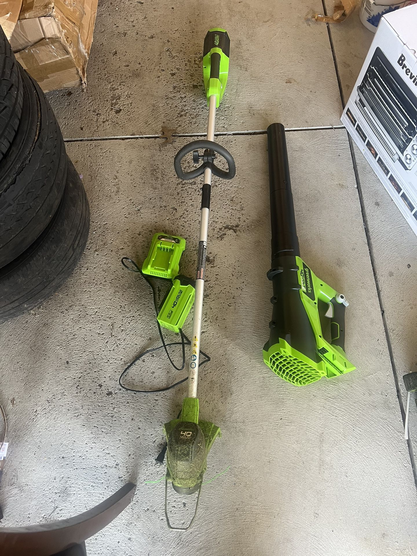 Cordless Weed Wacker and Leaf Blower 