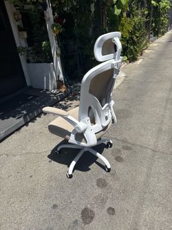 Office or gaming chair