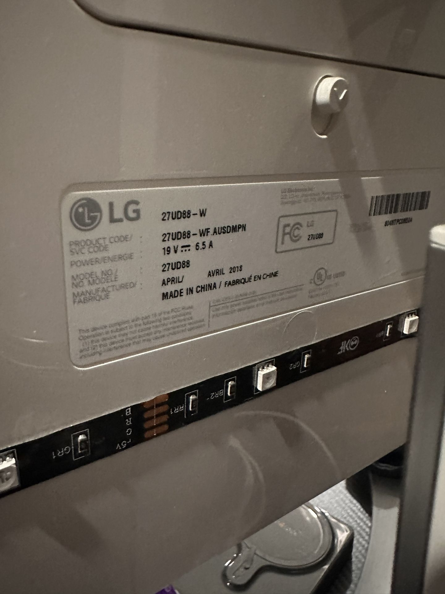 LG 27UD88-W 27" 4K UHD LED LCD Monitor