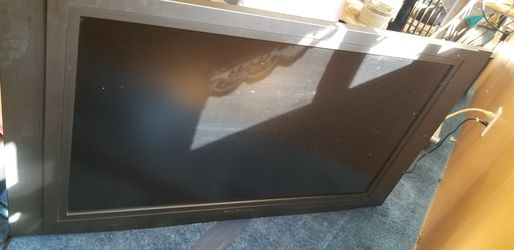 TV with remote 42inch
