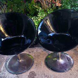 Set Of 2 Matching MCM/ Mod  Swivel Chairs. 