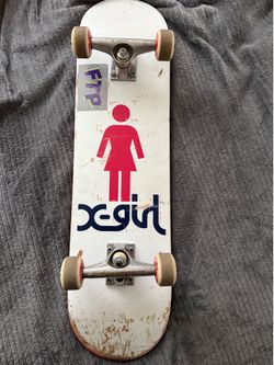 Girl skateboard size 7.87