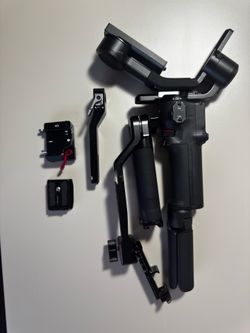 DJI RS 3 Mini Gimbal Stabilizer + Neewer Handle