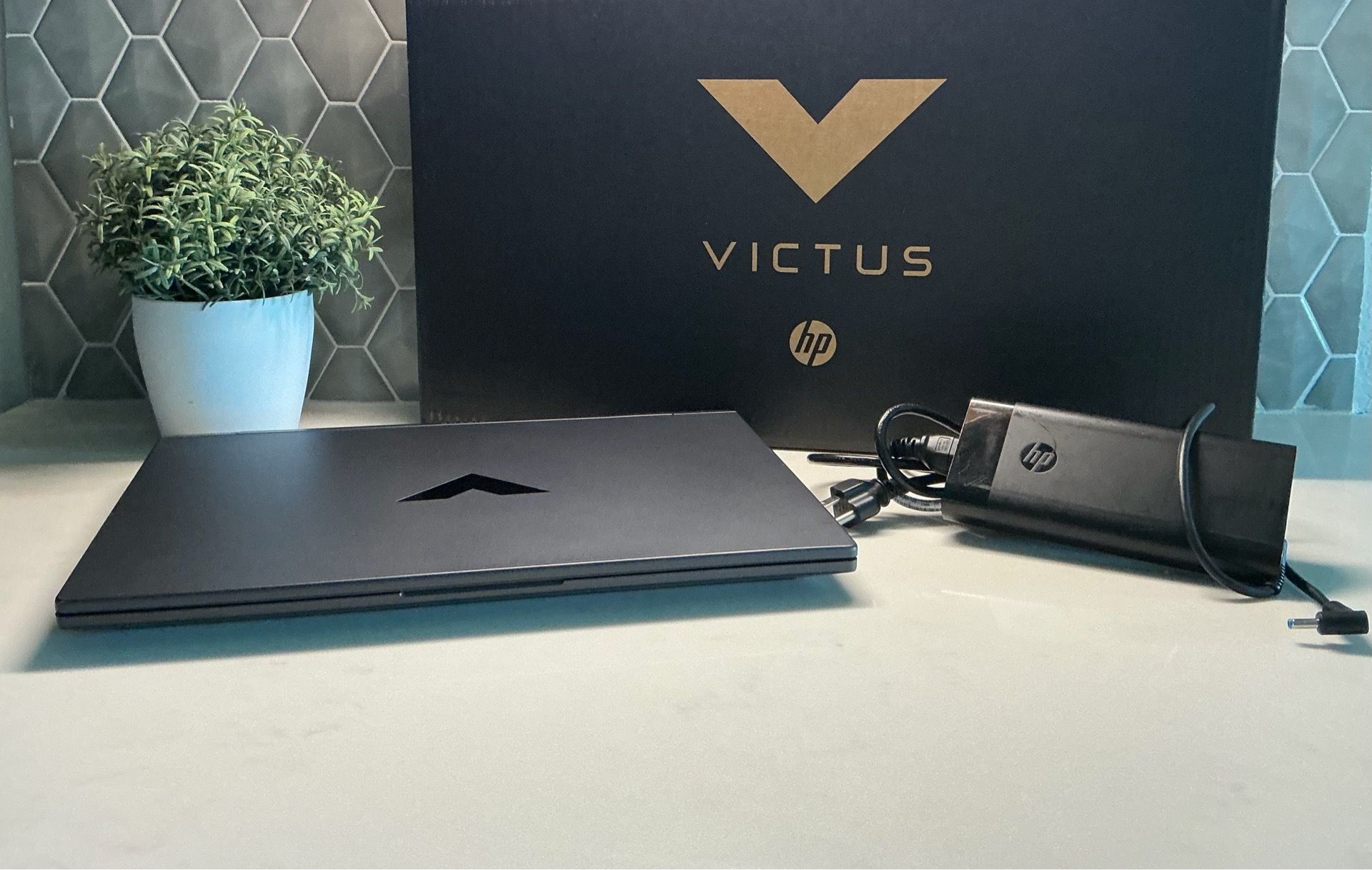 HP Victus 15 Gaming Laptop RTX 4060 Ryzen 7 8845HS 1TB SSD 144hz