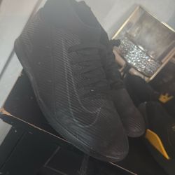 Nike Indoor Soccer Shoes, Size 4