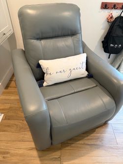 Newport Leather Dual Power Recliner