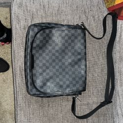 Authentic Louis Vuitton Big Body Bag