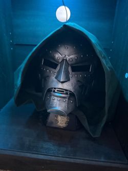 Marvel’s Avengers Dr Doom mask/ stand
