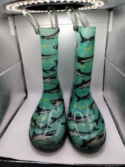 Size 11 Kids Shark Print Rain Boots