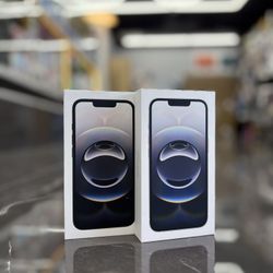 iPhone 16e (Unlocked) (Take It Home In Payment/ llévatelo a casa en pagos) 