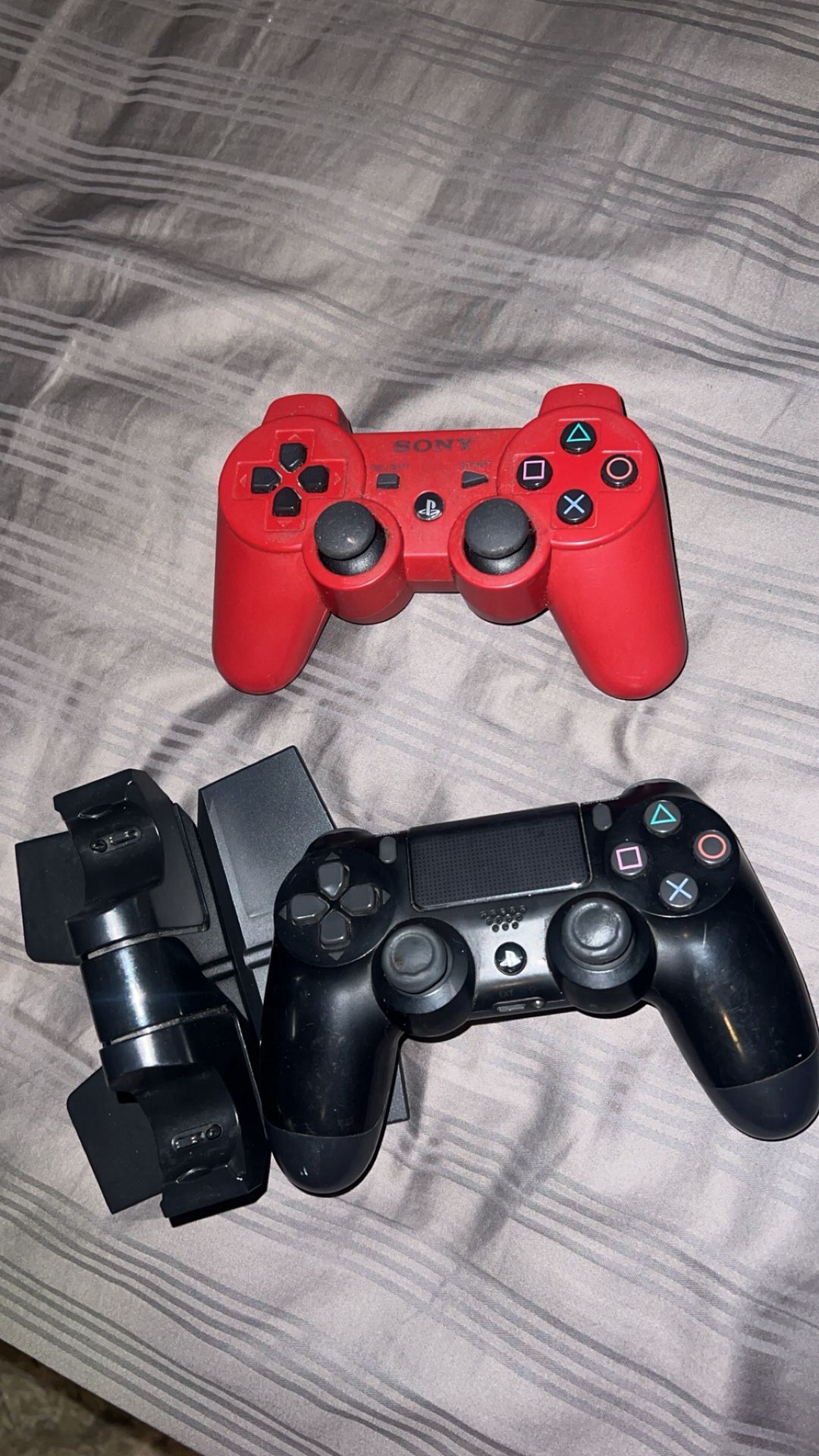 PS4 Controllers w/ Charging Station