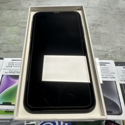 iPhone XR 128GB Unlocked 