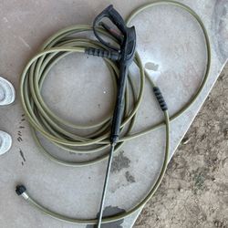 Pressure washer hose/wand