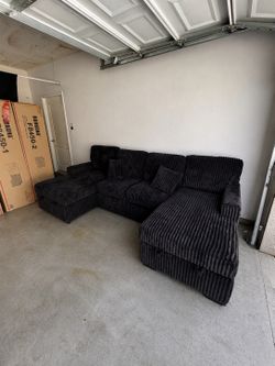 Fluffy Black Sofa Sectional Couch/Sleeper Corduroy$10 Down