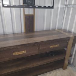 TV Console w/attached TV Mount 