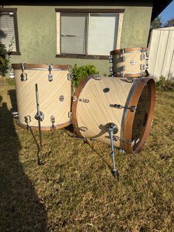 PDP CONCEPT 3 PIECE MAPLE shells w WOOD HOOPS