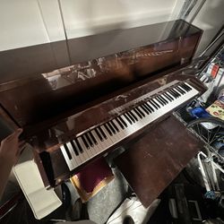 Kawai Piano Dark Brown 