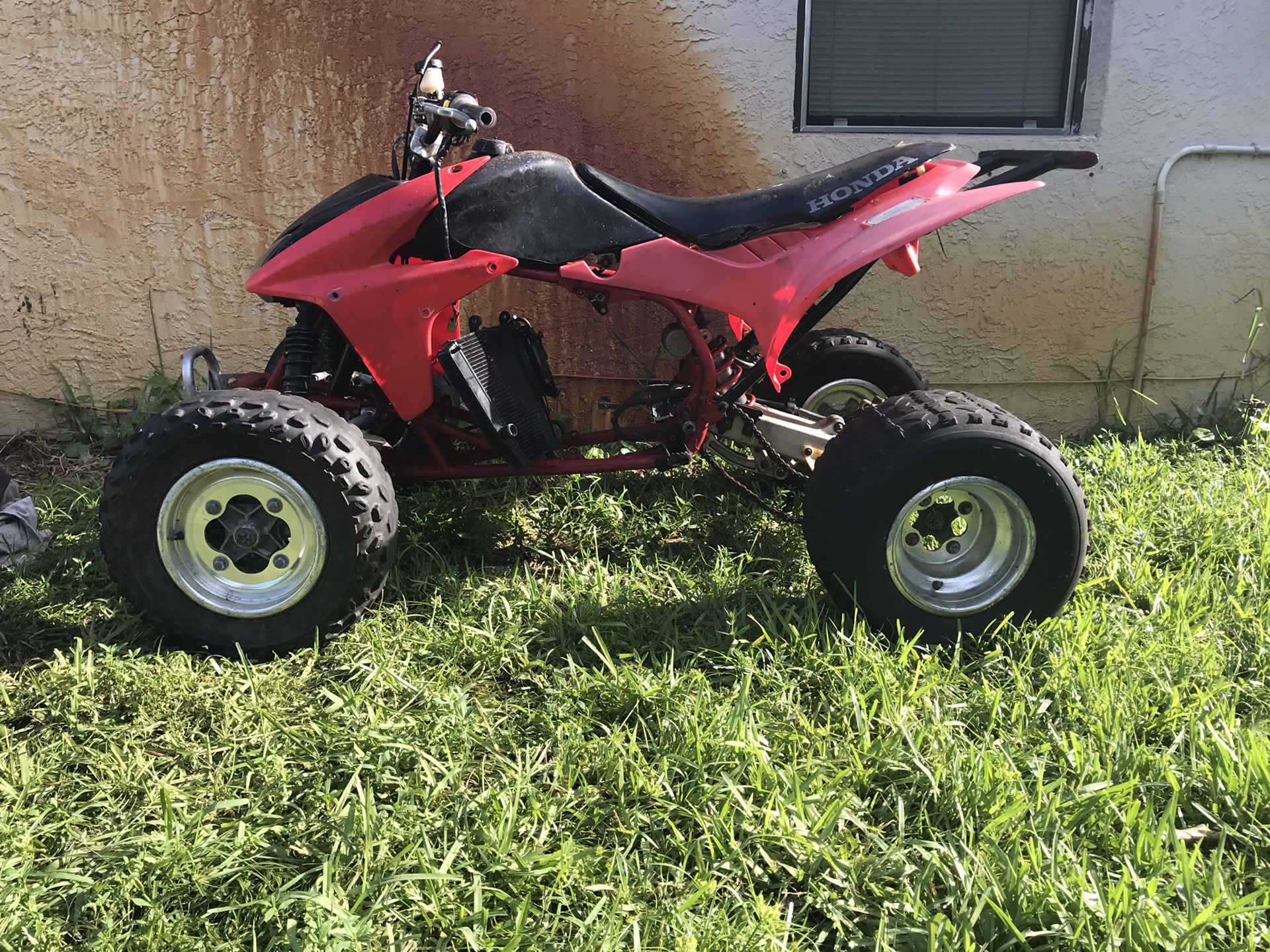 Need gone ASAP Clean title 2004 TRX 450R frame