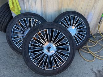 Mercedes gl Gle ml Glc Glk 20” new Maybach Styie new rims new tires sets