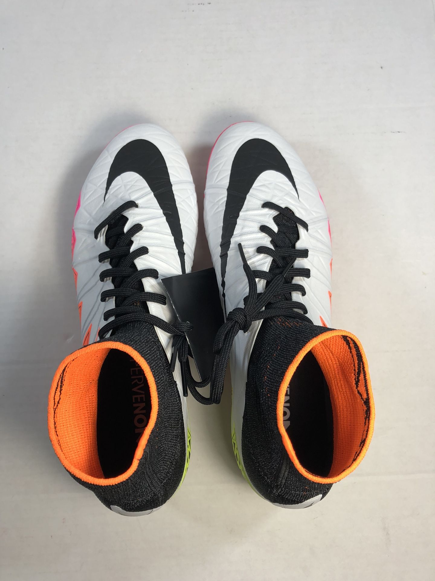 Nike Supreme Soccer Cleats size 8.5 for Sale in Orlando, FL - OfferUp