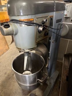 Hobart Legacy 30qt Planetary Dough Mixer