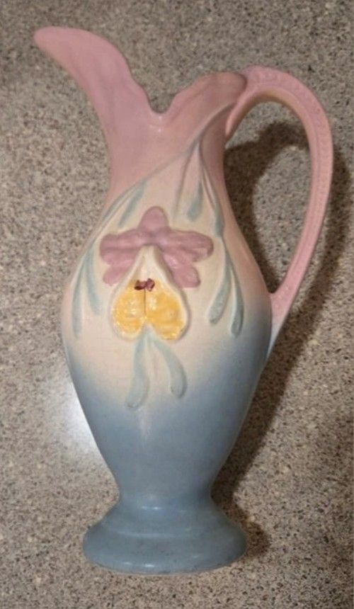 Handmade Vintage Art Hull Pottery # 31-13 Orchid Ewer 15"