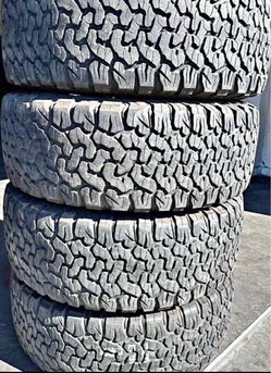 275/70/18 Bfgoodrich set de llantas usadas en buenas condiciones las 4