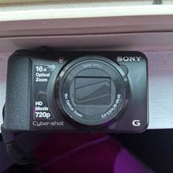 Sony Cyber-shot Compact Digital Camera