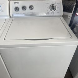 Whirlpool Washer In Excellent Condition 