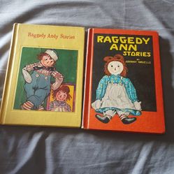 Raggedy Ann And Andy Stiry Books Set Of 2 Vintage