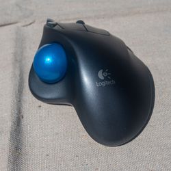 Logitech M570 Wireless Trackball Mouse, Dark Gray, with co2CREA Hard Case (Used)