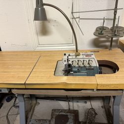Juki Overlock Serger Industrial Sewing Machine With Table