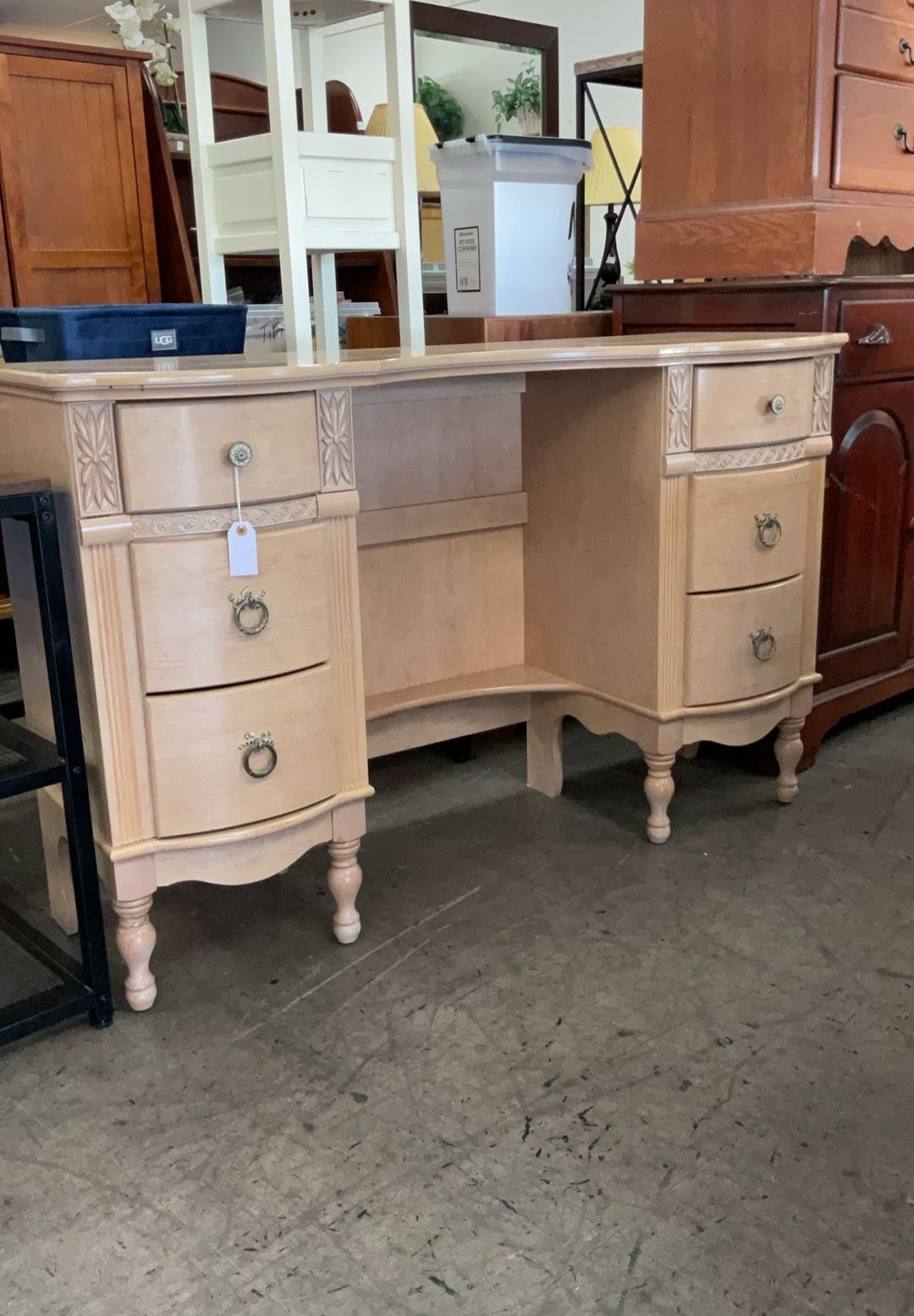 6 Drawer Vanity Table Desk