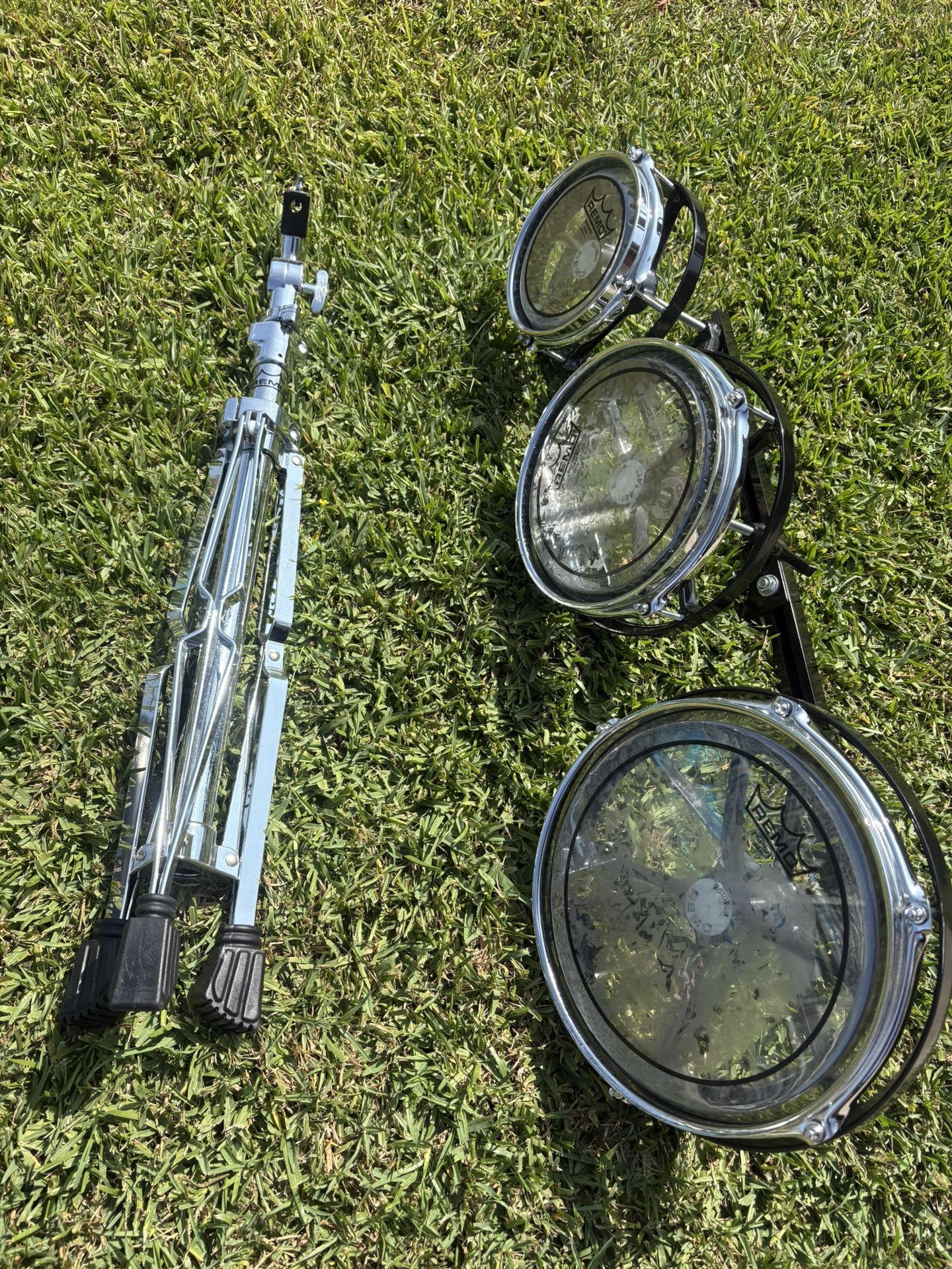 Remo Practice Marching Quads + Stand – Good as New