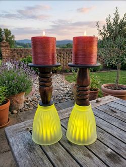 Vintage MCM tulip lamps Frosted Ribbed glass shade atop a dark, turned wood base