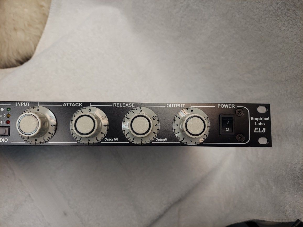 Empirical Labs Distressor X L 8