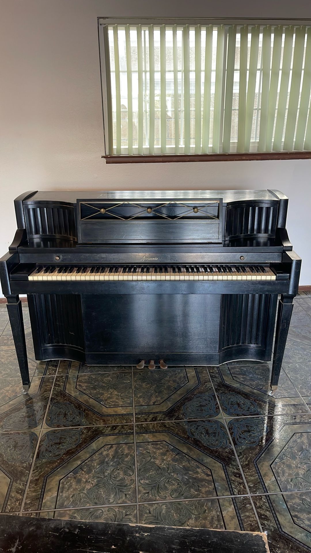 Baldwin Piano