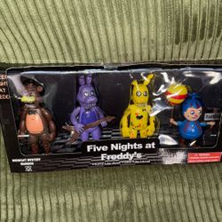5 Nights At Freddy Figures