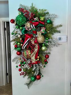 Christmas - Hanging Wreath