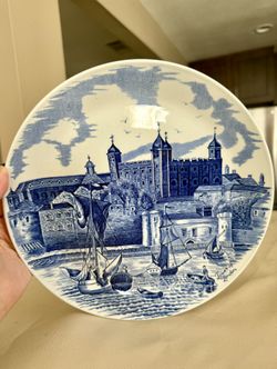 Tower of London 900th Anniversary Commemorative Plate Johnson Bros.