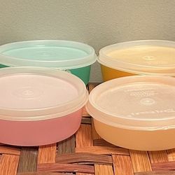 Vintage Tupperware Little Wonders Lot Of 12 Containers Lids 