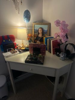 White Corner Desk – Space Saving + Drawer + Shelf
