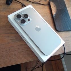 Locked Iphone 16 Pro New