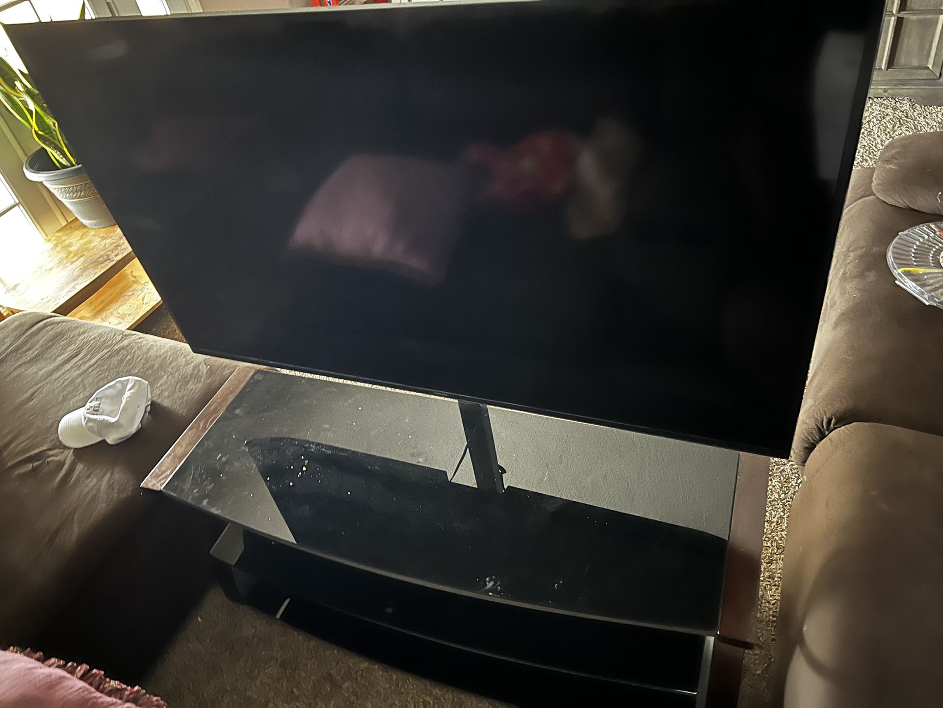60” Samsung 4K With TV Stand! Must Go ASAP!!!!
