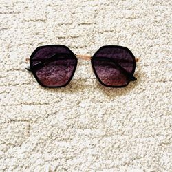 Vince Camuto Sunnies 