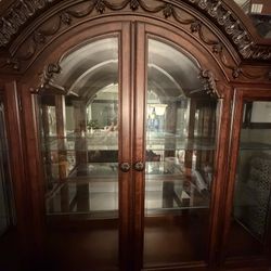 Buffet Cabinet With Hutch
