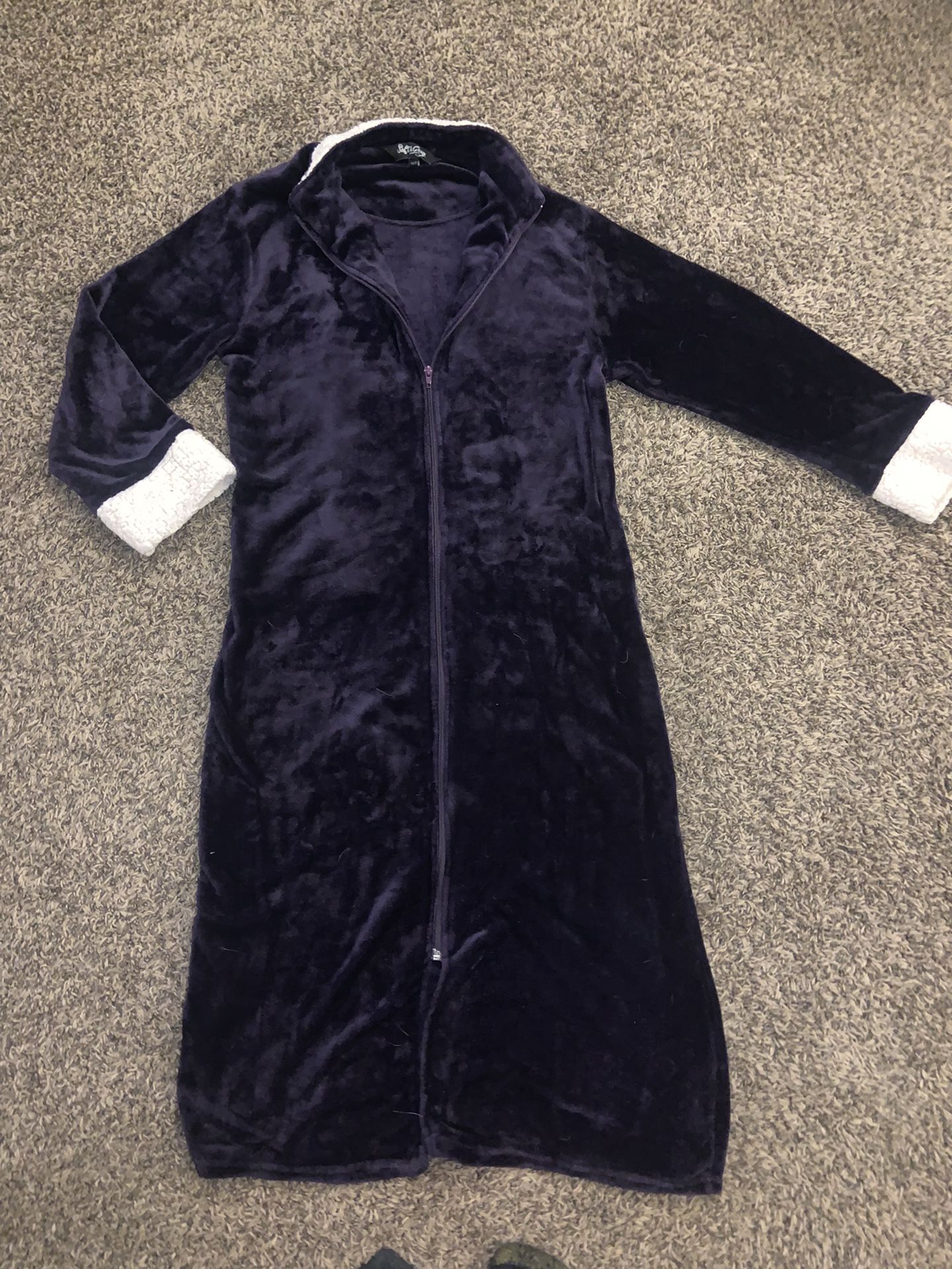 Women's Zip Front Plush Robe