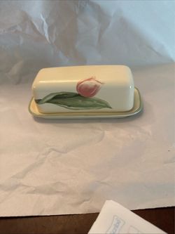 Pfaltzgraff garden party butter dish with lid
