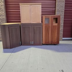 Kitchen/ garage cabinets shaker style in solid cherry wood in good condition (please read the description of the post)